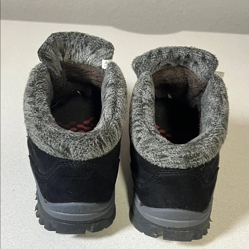 Men's Black and Gray Sneakers